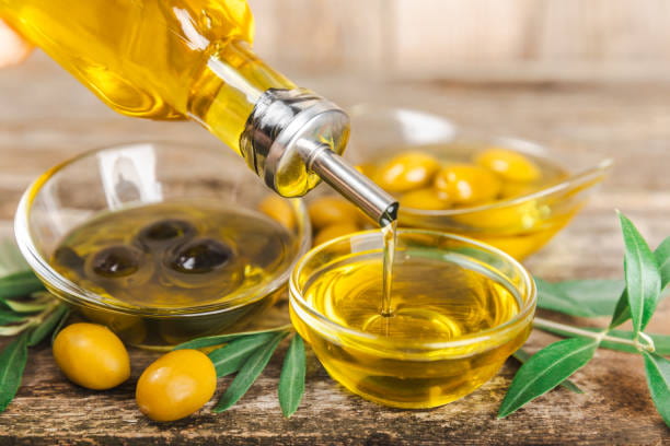 روغن زیتون اکسیر با کیفیت بالا و بافت سبک مناسب مصرف روزانه